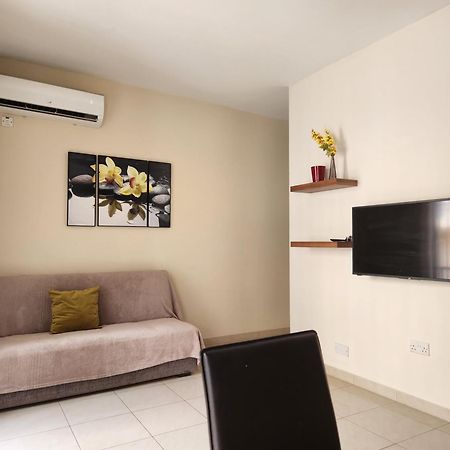 Sea Views Apartment-Wifi-Sleep 5 Marsaskala Εξωτερικό φωτογραφία