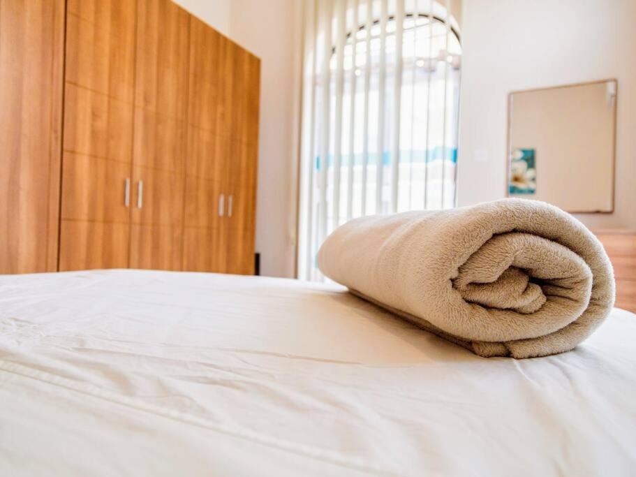 Sea Views Apartment-Wifi-Sleep 5 Marsaskala Εξωτερικό φωτογραφία